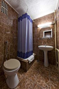 Sopron Hotel Palatinus - Badezimmer in der Innenstadt von Sopron im Hotel Palatinus - Hotel Palatinus Sopron - Hotel Palatinus in der Innenstadt von Sopron für erschwindbaren Preis