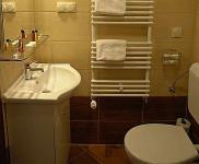 Badezimmer im City Hotel Budapest, Apartmenthotel in der Innenstadt von Budapest