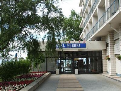 Sifofok Hotel Europa - der Eingang des Hotels am Balaton - Hotel Europa Siofok** - Hotels am Plattensee in Siofok