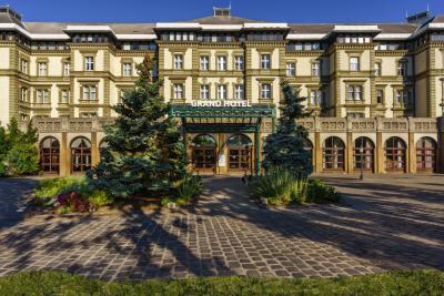 4-Sterne Hotel auf der Margaretteninsel, Danubius Grand Hotel Margitsziget - ✔️ ENSANA Grand Hotel Margitsziget**** Budapest - Billige Hotel in Margitsziget Budapest, Ungarn