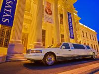 Fahrt mit einer eleganten Limousine - spezielle Dienstleistung im City Hotel Szeged