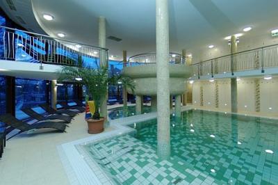 Verbringen Sie ein schönes Wochenende im Wellness Hotel Gyula - ✔️ Wellnesshotel**** Gyula - Wellness Hotel in Gyula für günstigen Preisen, in der Nähe vom Burgbad