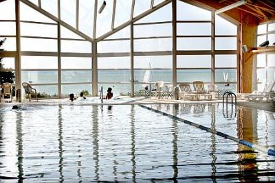 4* Hotel Marina-Port Schwimmbad für ein Wellness-Wochenende - Hotel Marina Port**** Balatonkenese - 4-Sterne Wellnesshotel am Plattensee