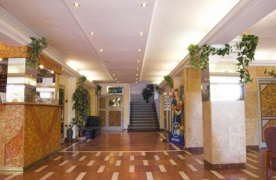 Online Hotel-Reservation in Budapest - Hall im Hotel Nap - Airport - Flughafen Hotel Budapest - Hotel Nap  - Hotel Nap Budapest - 3 Sterne Hotel in Budapest