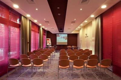 Konferenzraum - Ibis Budapest Citysouth***  Ungarn - ✔️ Ibis Budapest Citysouth*** - Discounted Ibis Hotel in der Nähe des Flughafens