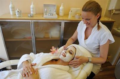 Kosmeticsalon von Wellnesshotel MenDan mit Schönheitsbehanglungen in Zalakaros - ✔️ MenDan Hotel**** Zalakaros - Spa Thermal und Wellnesshotel in Zalakaros