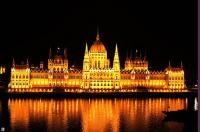 Das Gebäude von Parlament in Budapest - Zimmer mit Aussicht auf dem Parlament in Novotel Budapest Danube 