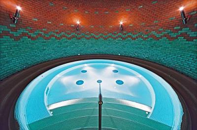 Saliris Wellness Hotel Jacuzzi mit besonderen Echos in Egerszalok - ✔️ Saliris**** Resort Spa und Thermal Hotel Egerszalok - Spa Thermal Wellness Hotel in Egerszalok